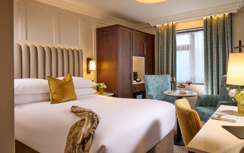 Castlecourt Hotel