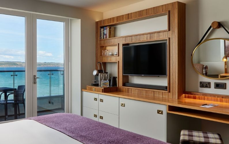 Cliff House Hotel