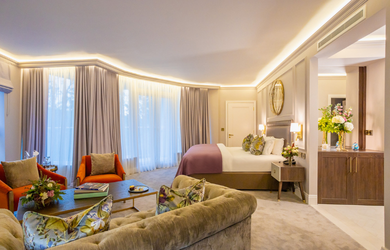 Cork's Vienna Woods Hotel & Villas 