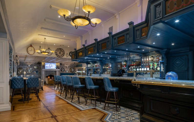 Treacys Oakwood Hotel