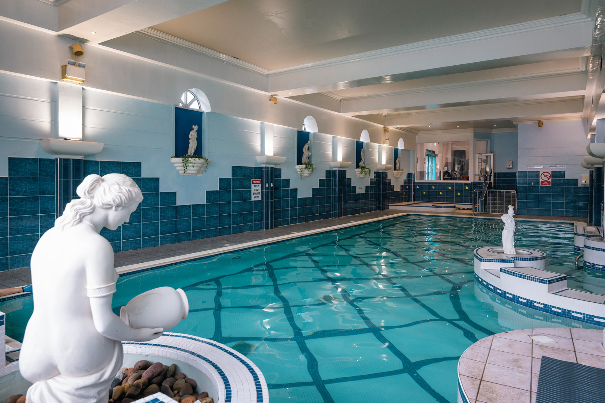 castle hotel macroom pool
