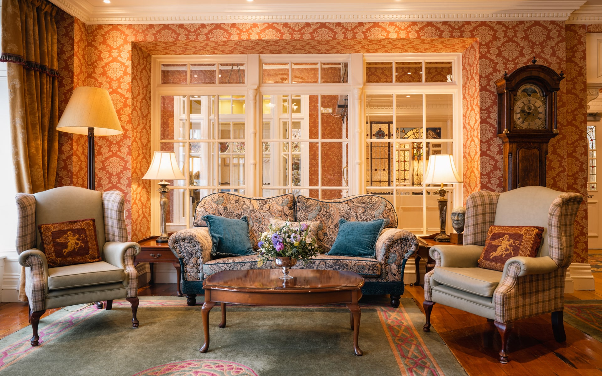 Arbutus hotel killarney lounge area www.irelandhotels.com_v3