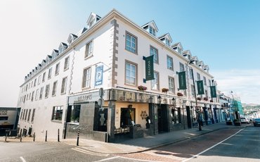 Dillons Hotel