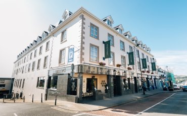 Dillons Hotel