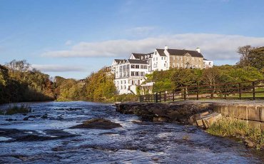 Falls Hotel & Spa