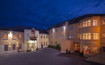 seven-oaks-hotel